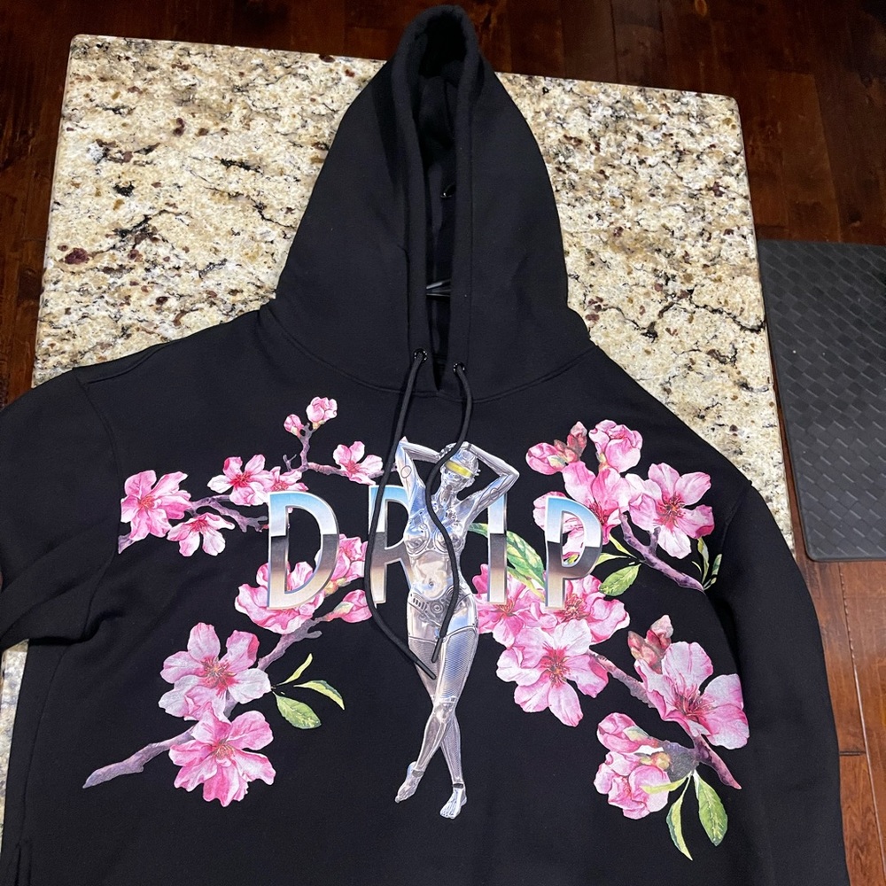 Here’s a Hudson Pullover Hoodie Black Chrome Women design Size XL